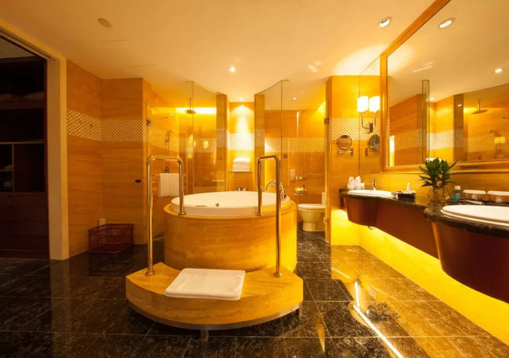 Zhuhai Charming Holiday Hotel