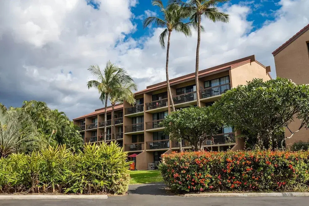 Maui Vistas #3419 2 Bedroom Condo by RedAwning