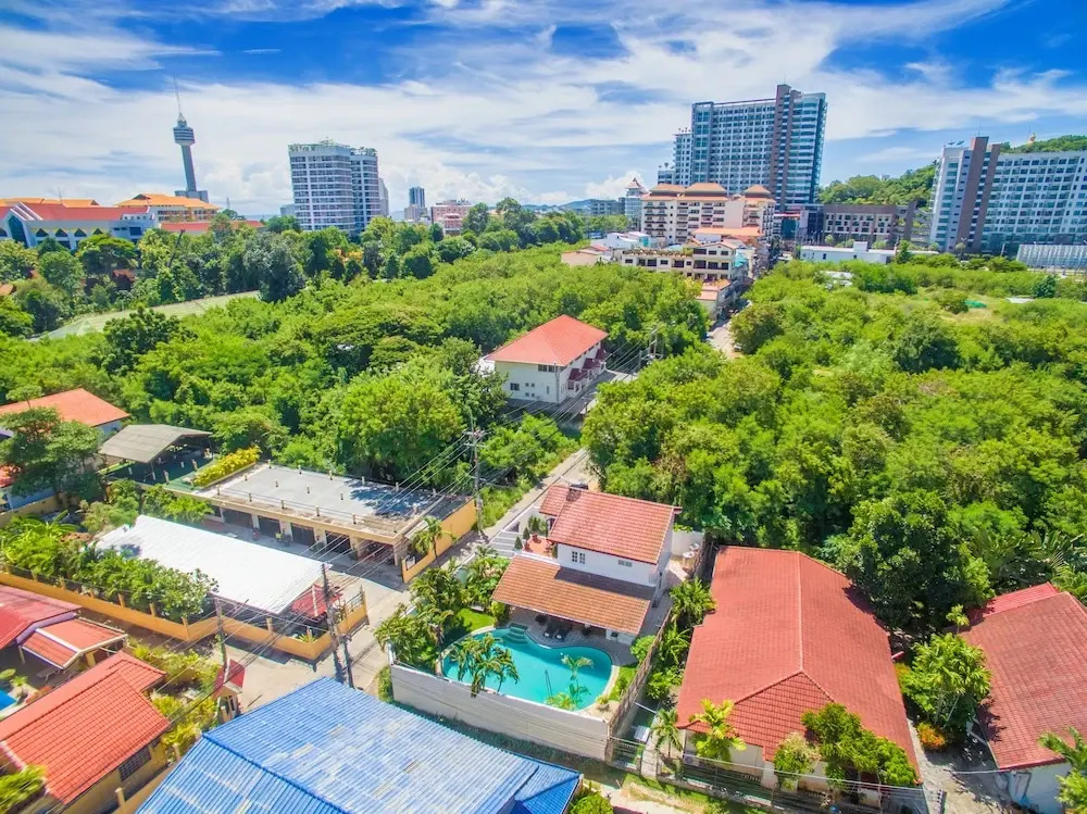 NEBULAND Luxury Pool Villa Pattaya Walking Street