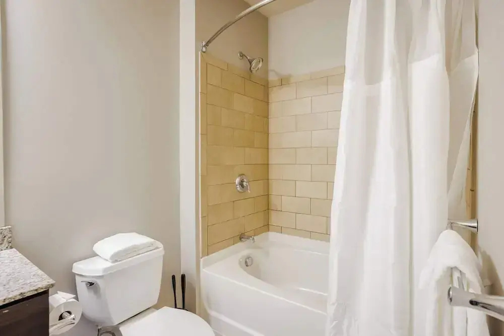 TWO CozySuites at the Banks 18