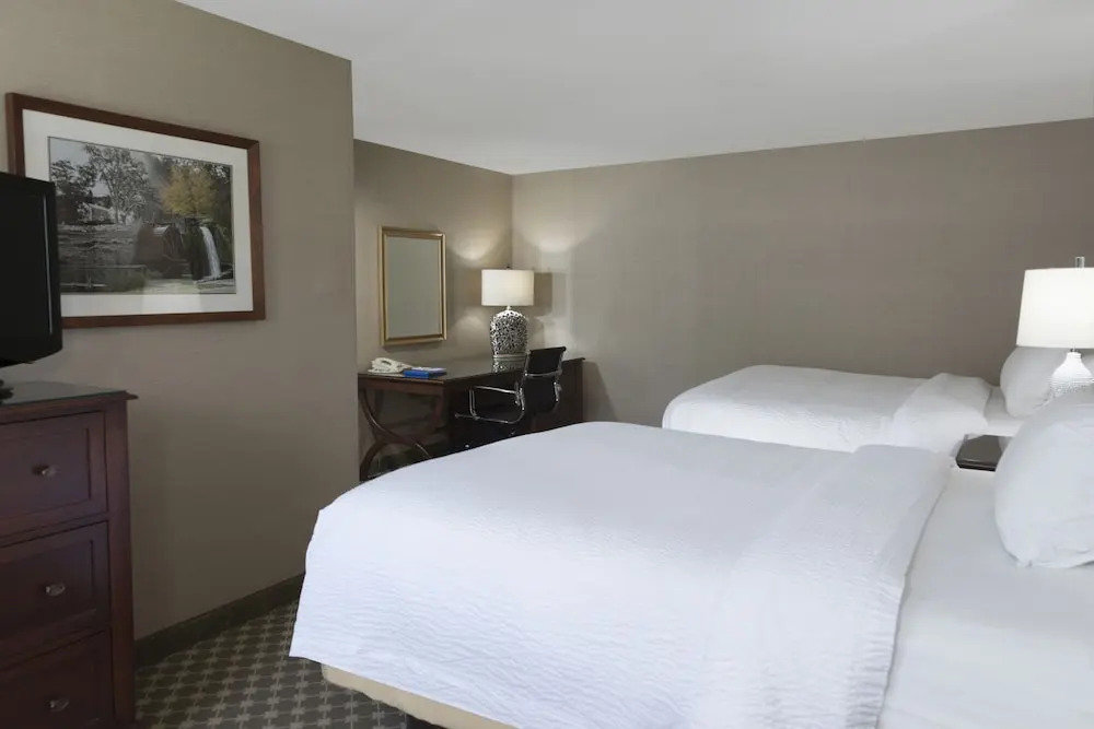Wayside Carriage House Inn