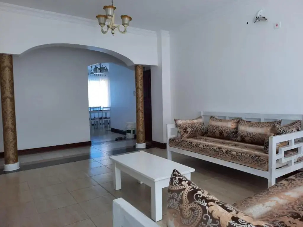 Stay.Plus Queen's Royal Apartments Nyali