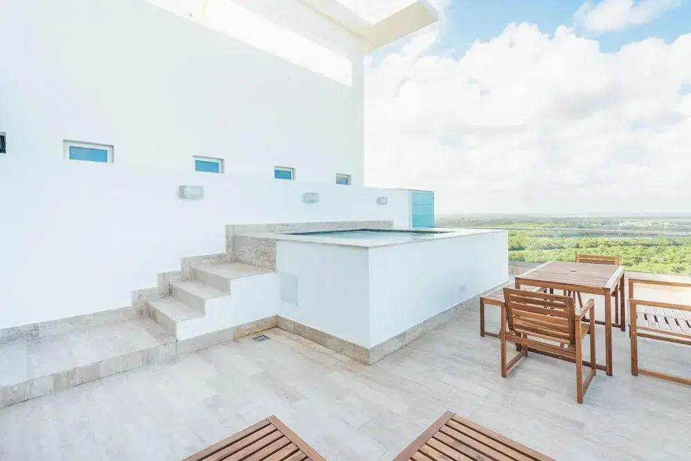 Penthouse With Private Picuzzi in Cap Cana