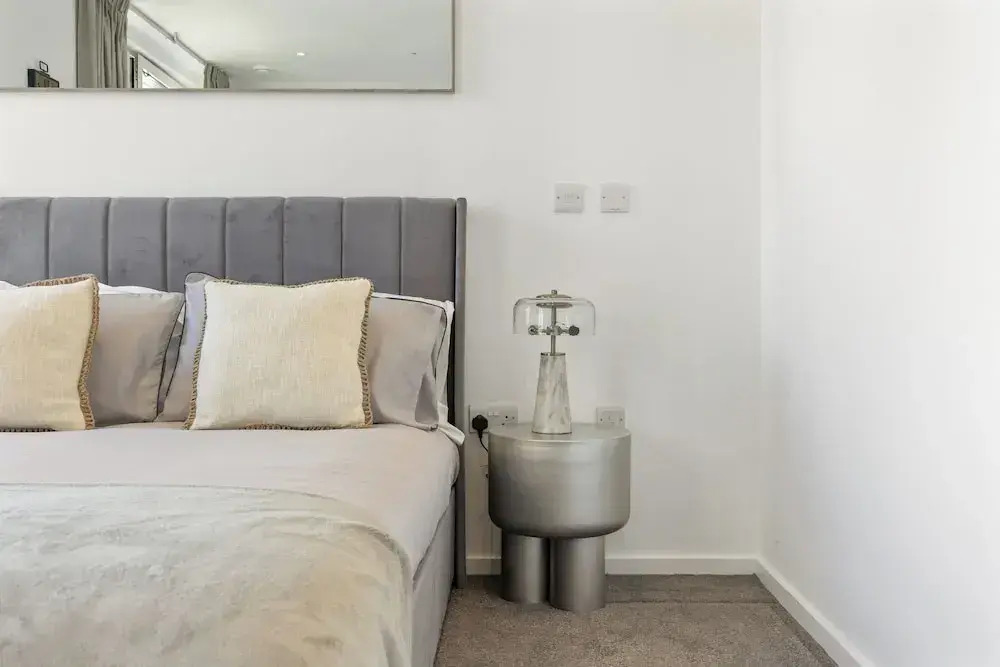 2 Bed-sleeps 4-balcony-family Friendly