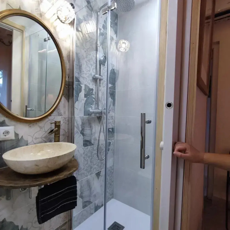 Хостел House with 9 private rooms