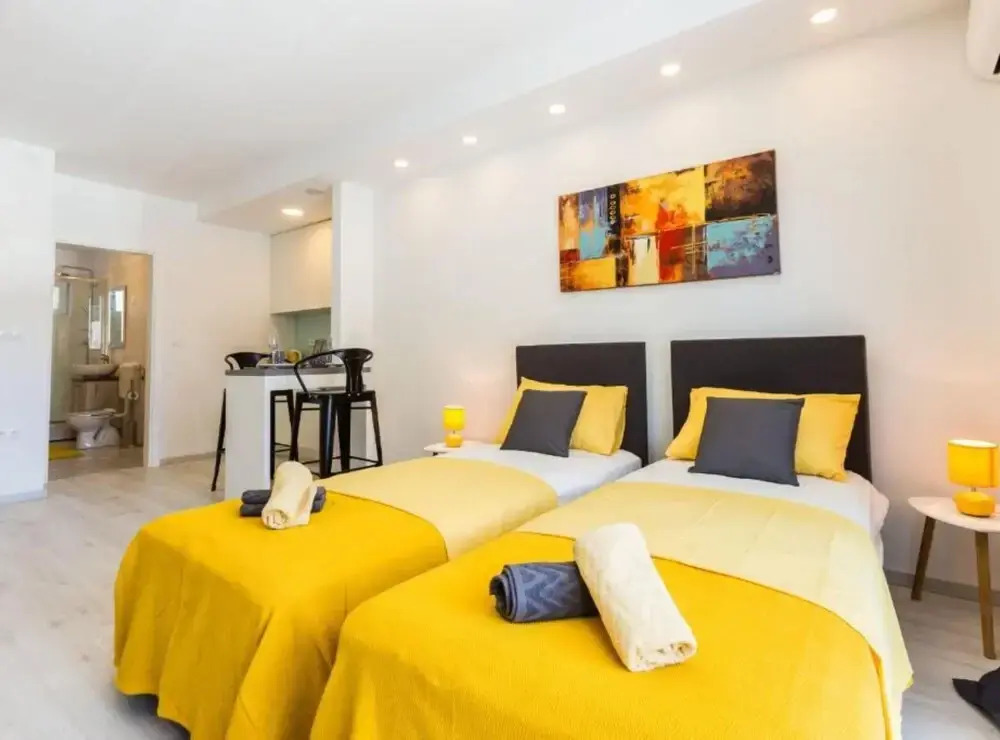 Spacious Two sis Apartments in Zadar With Terrace