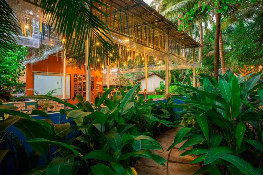 Gostops Goa, Calangute - Rooms & Dorms