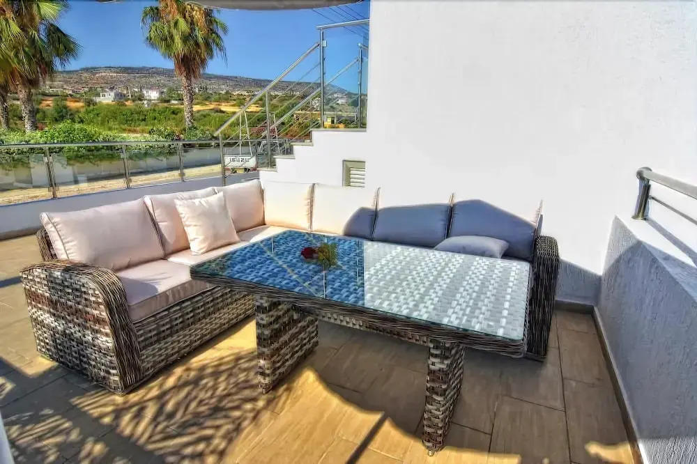 Oniros Villa