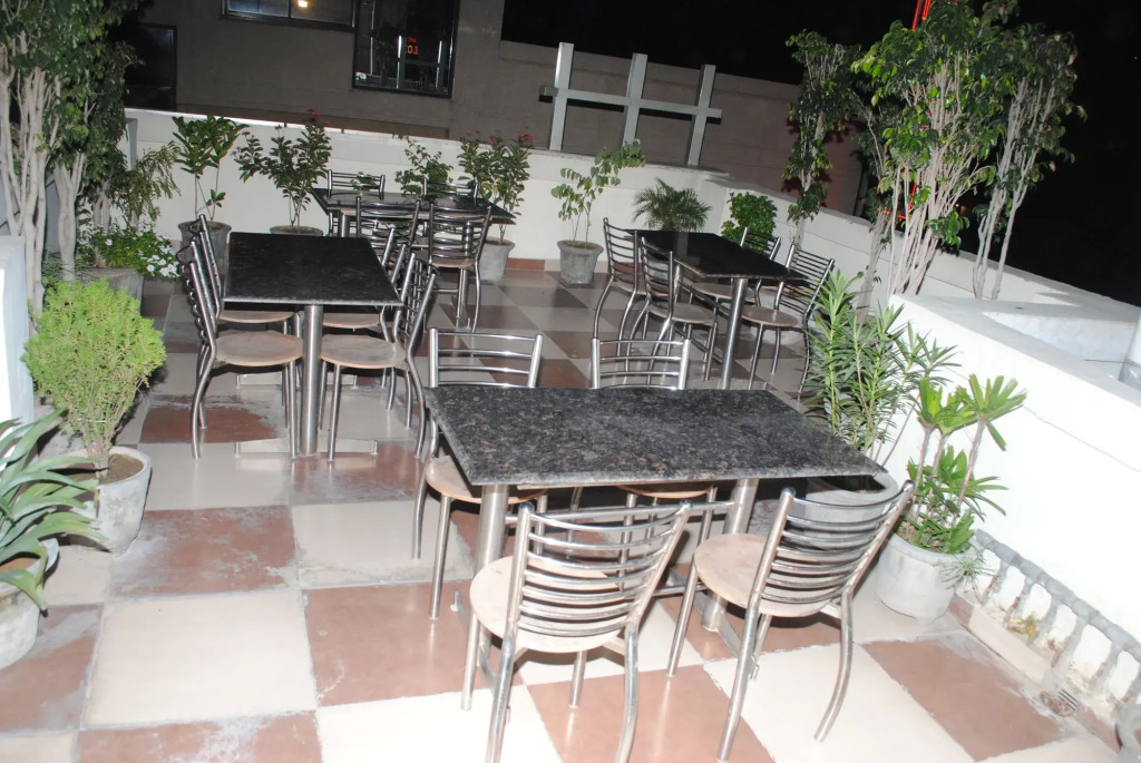 Hotel Moon Light Bhimtal