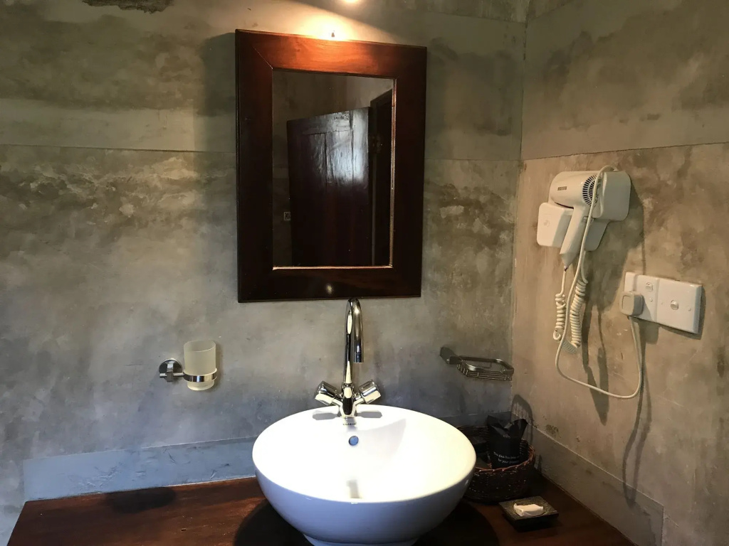 Thambapanni Retreat