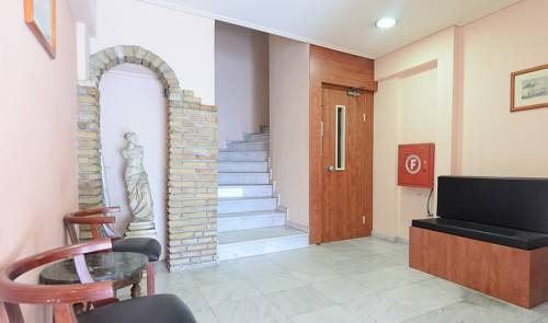 Piraeus Acropole Hotel