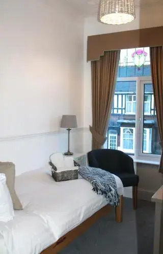 Cloves Boutique Bed & Breakfast