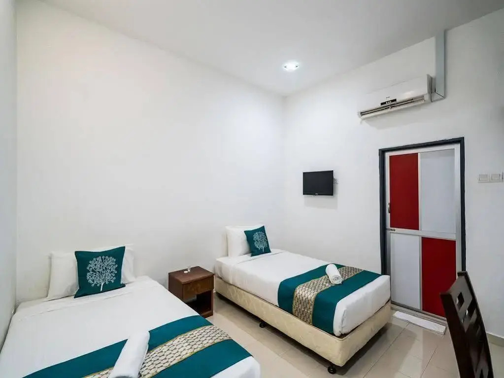 Senyum Inn by OYO