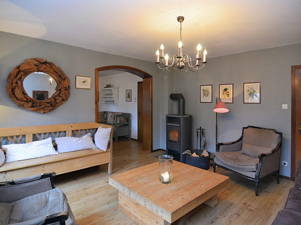 Quaint Holiday Home near Ski Area in Neuastenberg