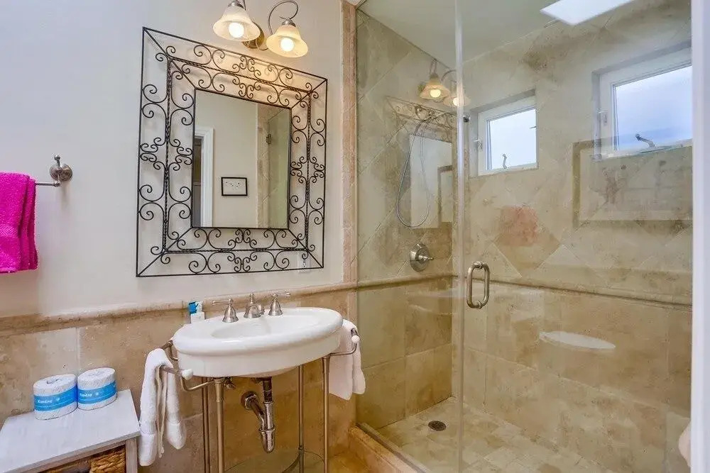 Beach & Bay - 3 Br Home