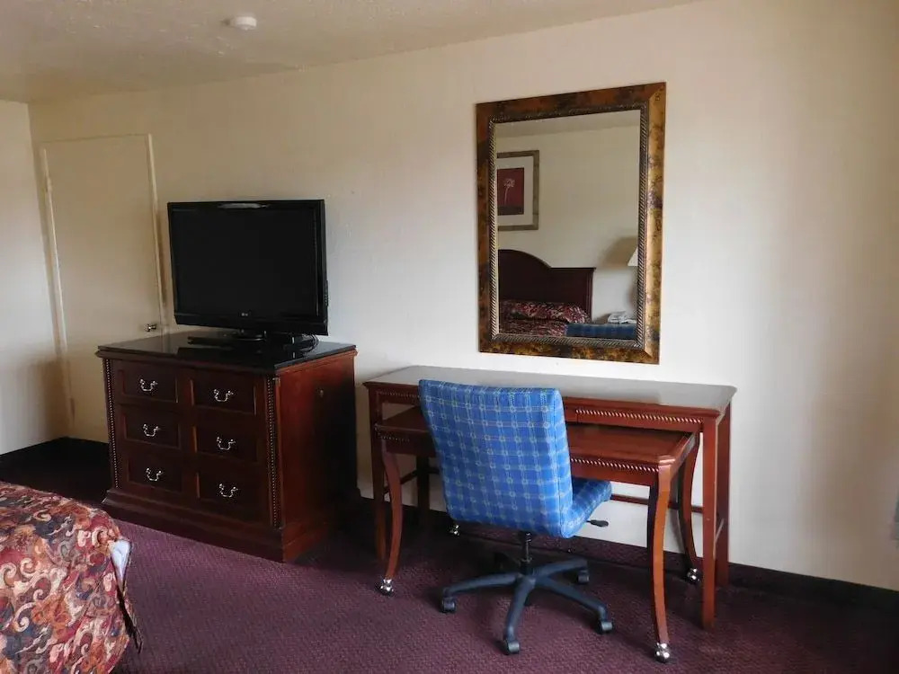 Auburn Motel