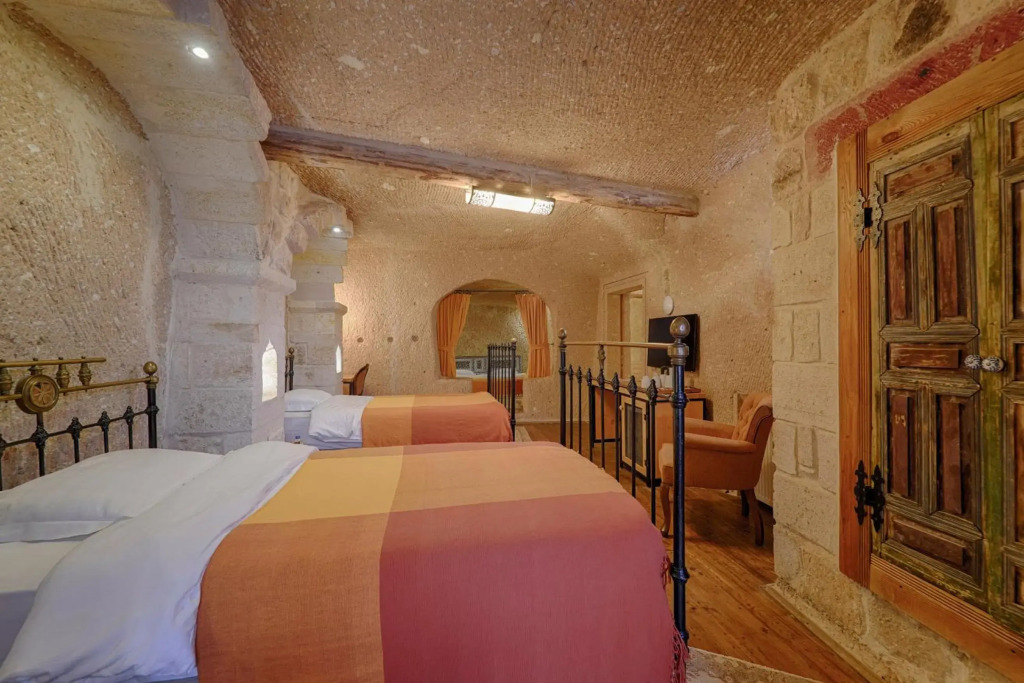 Taru Cave Suites