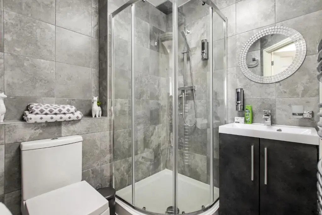 Ruby Kingsize Bedroom with En-suite