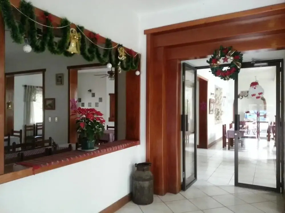 Apartamentos Casa Flores de Tikal
