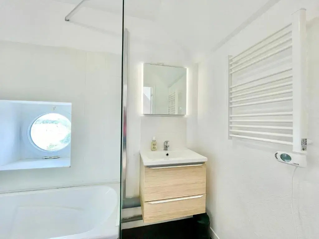 LE BALI - Proche de la gare - Appartement Deluxe - Tout confort - Lumineux - Internet haut débit Fibre - 1 chambre - NETFLIX