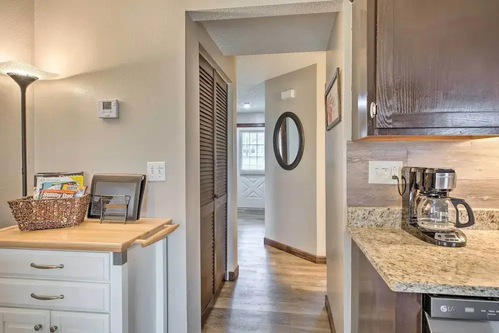 Unit 3 Mi to Branson Strip! Pool, Step-free Access