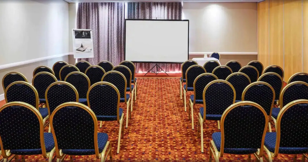 Mercure St Helens