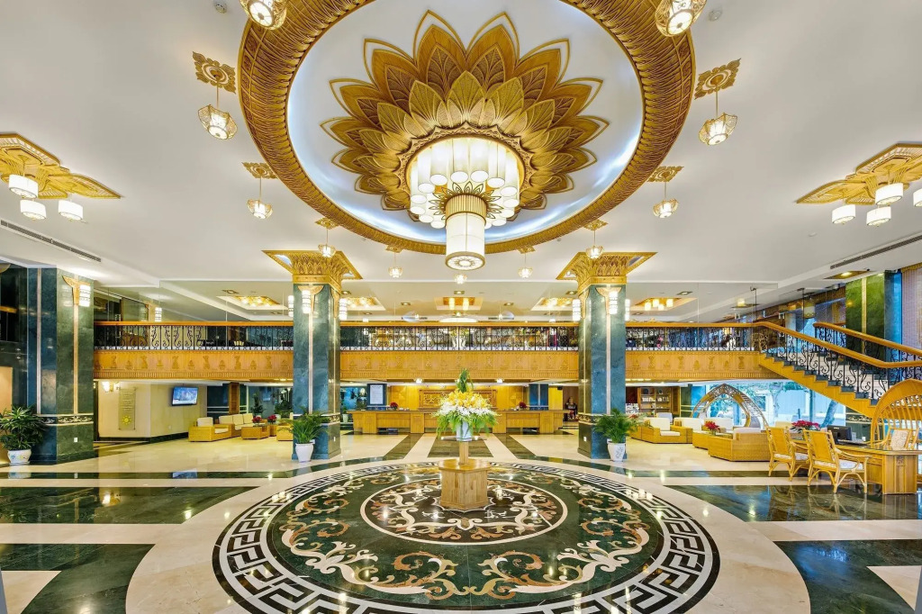 Green Plaza Hotel
