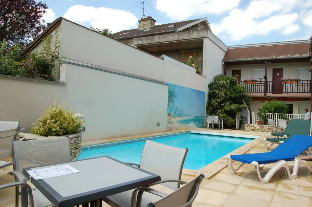 Logis Hôtel Au Tambour