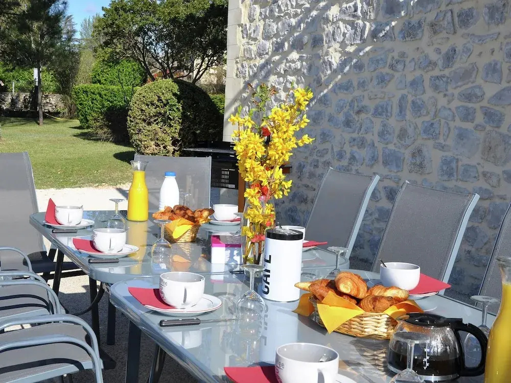 Luxury Villa with Private Pool in Saint Victor de Malcap