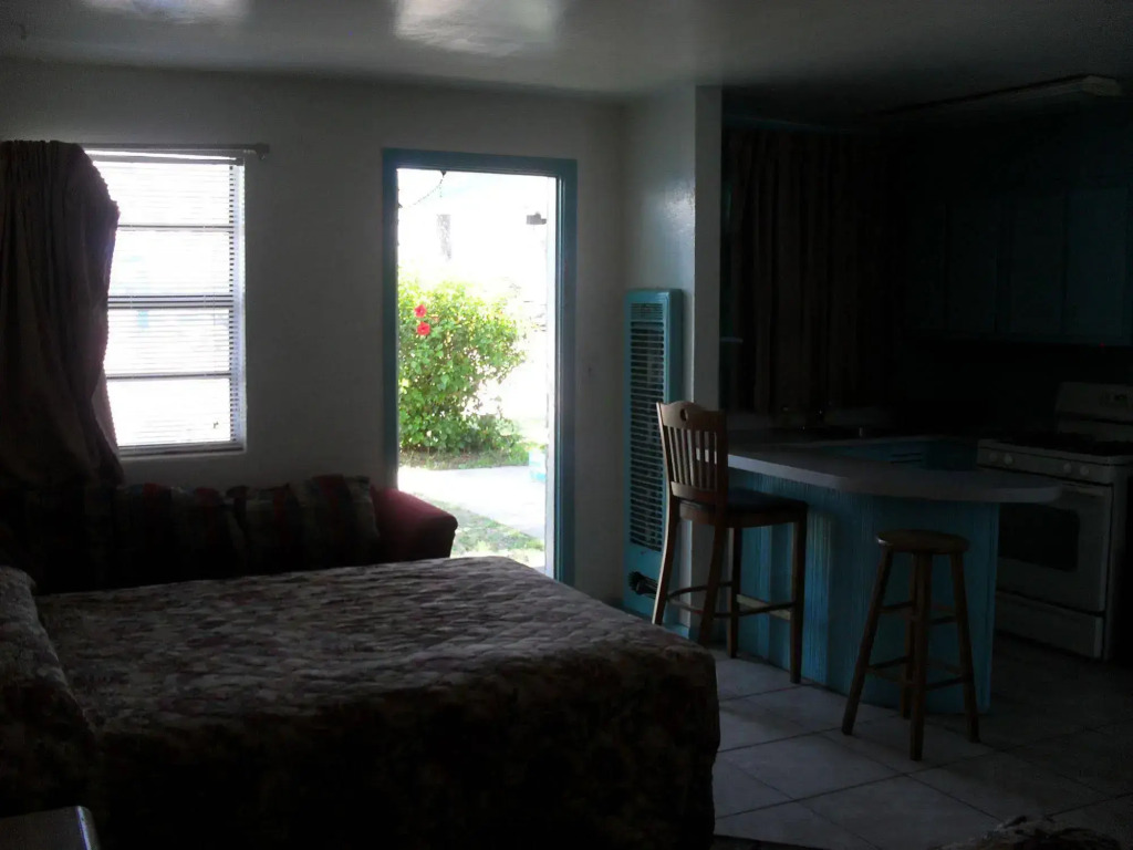 Shore Winds Motel