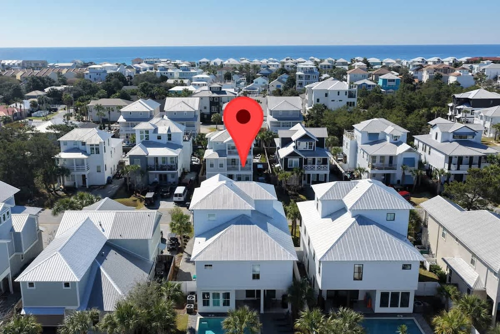 7BR Heart of Home W Pool Near the Beach