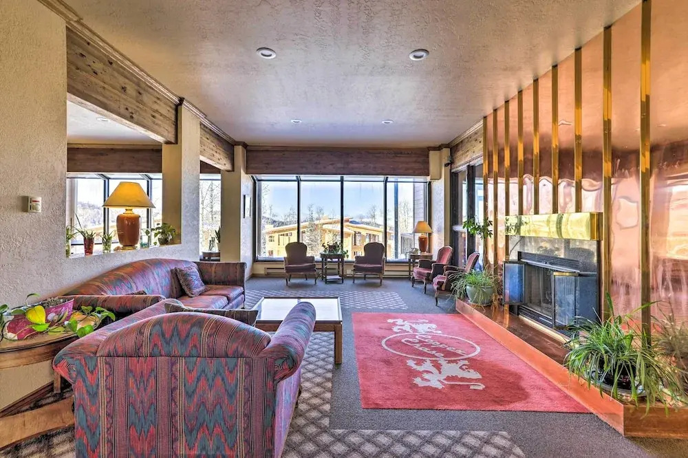 Resort-style Brian Head Condo Near Slopes!