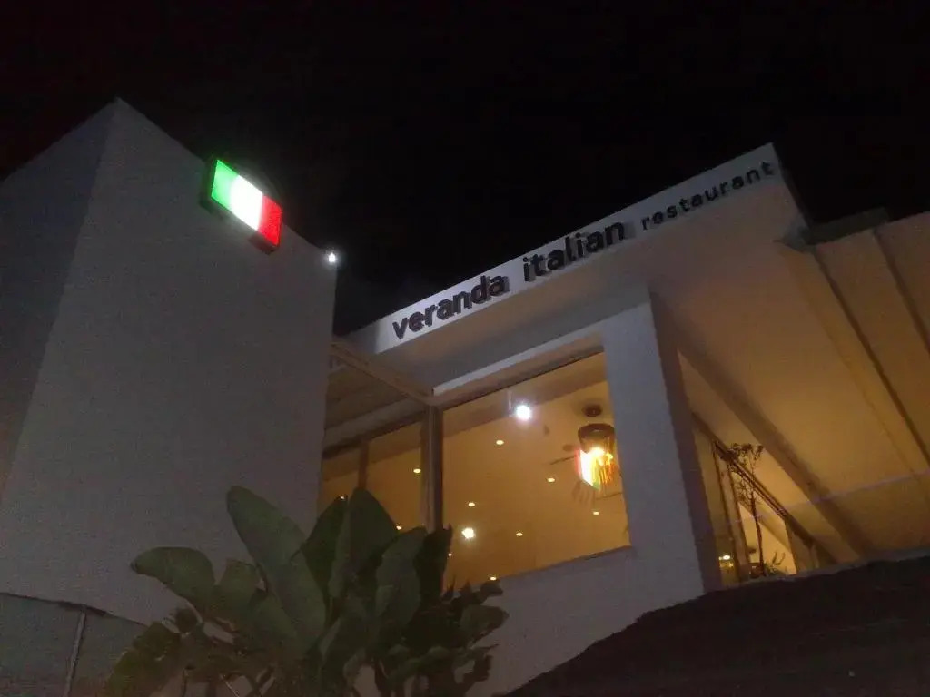 Vrissaki Beach Hotel