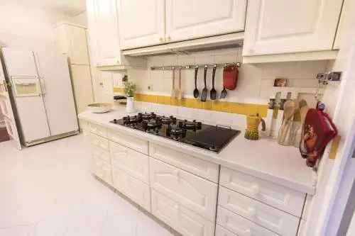 LovelyStay - Campo Pequeno Charming Apartment