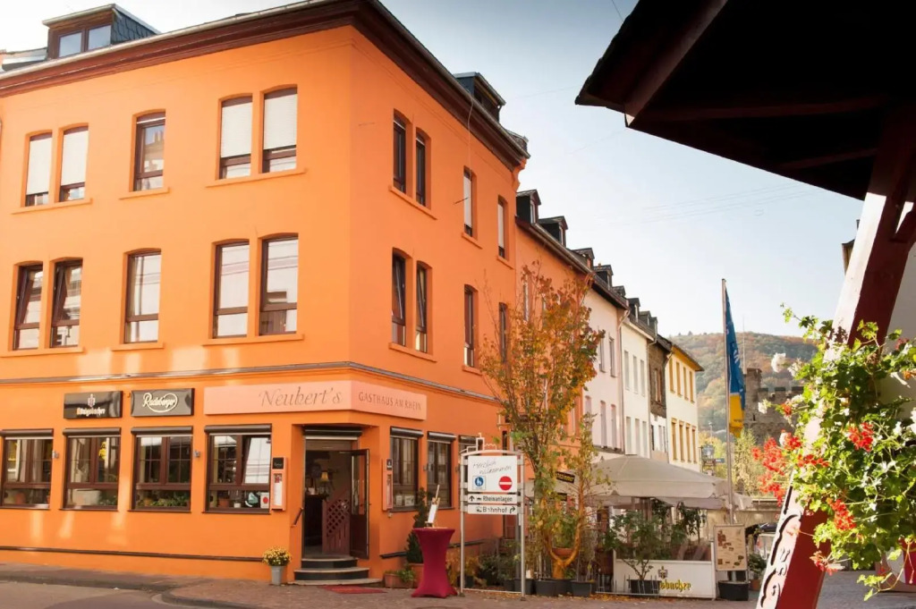 Neubert`s Gasthaus am Rhein