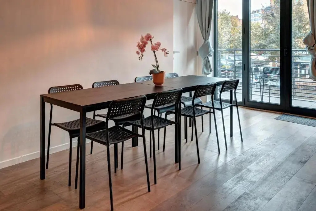 Theater Lodge Apartment in Heart of Antwerp