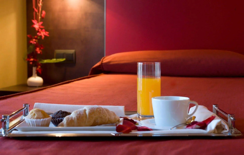 38 Aira Hotels