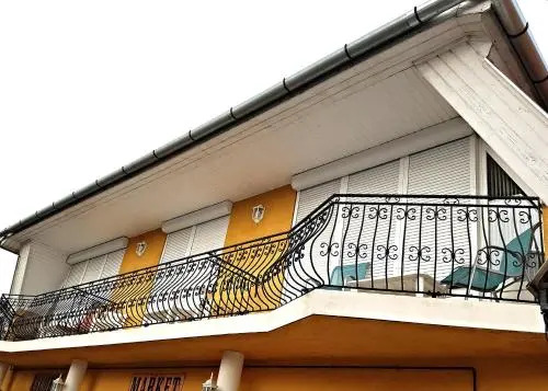 Kastélykert Apartman