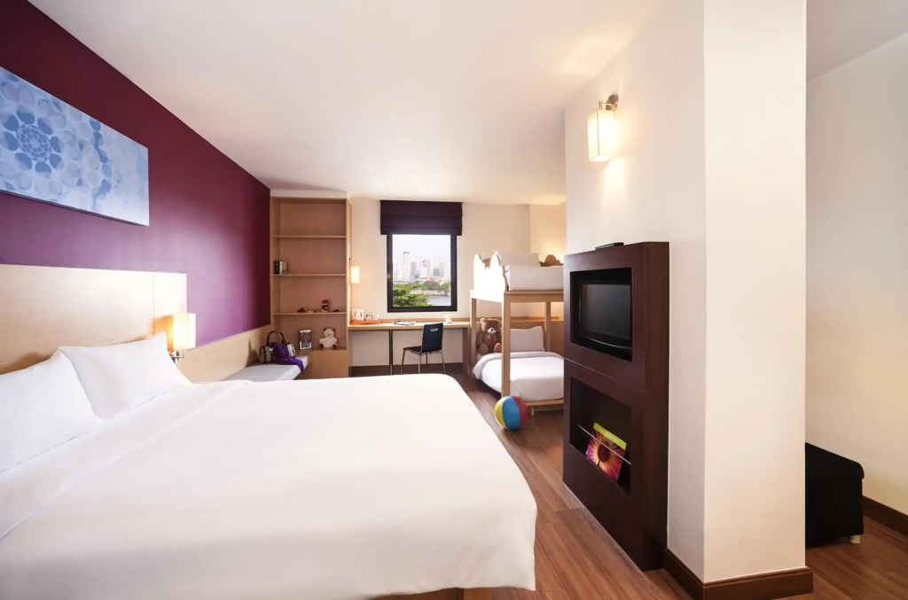 Ibis Bangkok Riverside