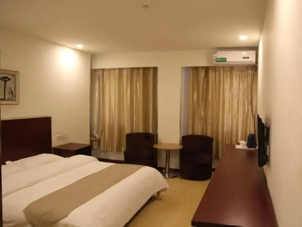 GreenTree Alliance Jinan Licheng Town Yaohua Road Yaoqiang Airport Hotel