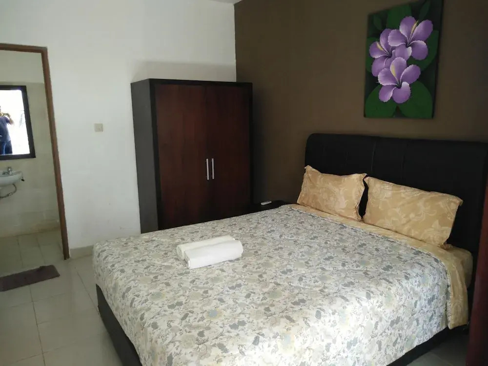 Tombong Limo Home Stay