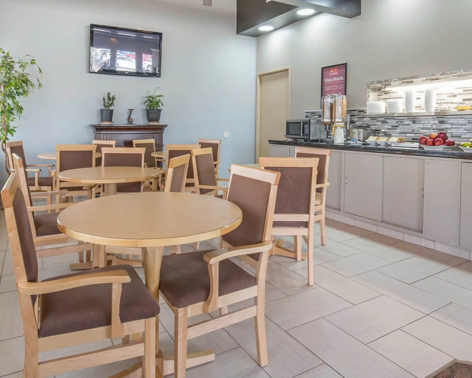 Econo Lodge Inn & Suites City Centre