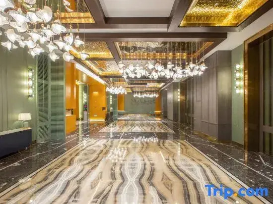 Haining Relax Grand Hotel
