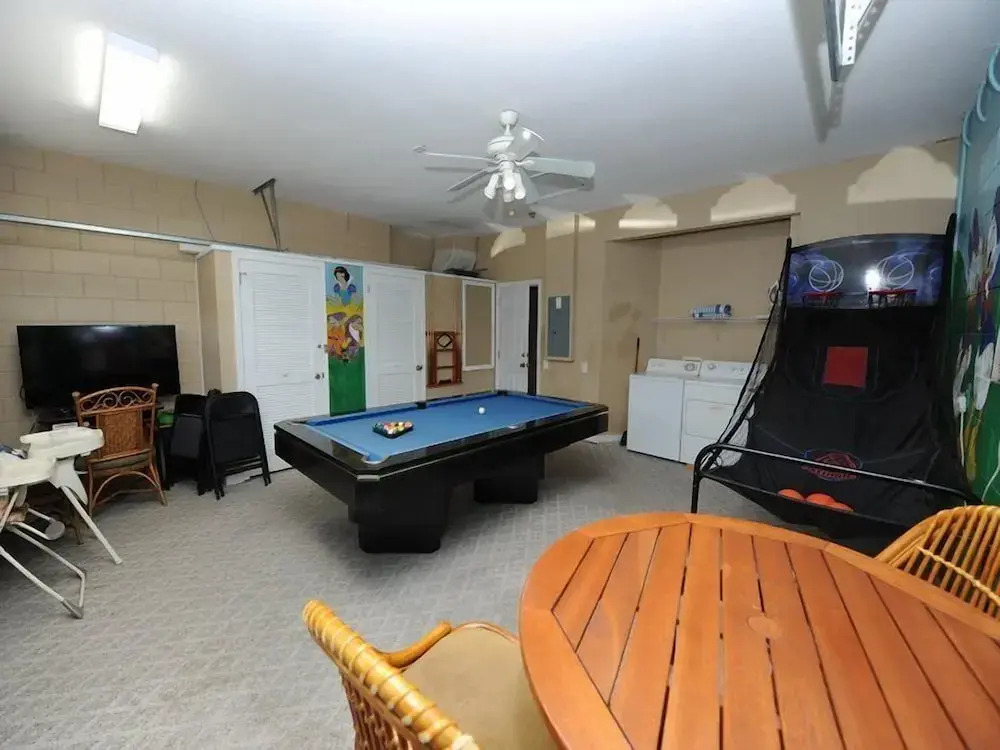 Windsor Palms 48