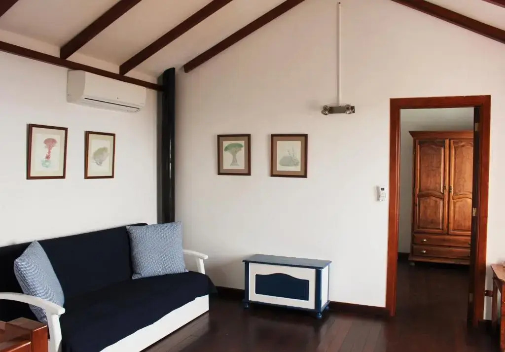 Casas Anton & Maria