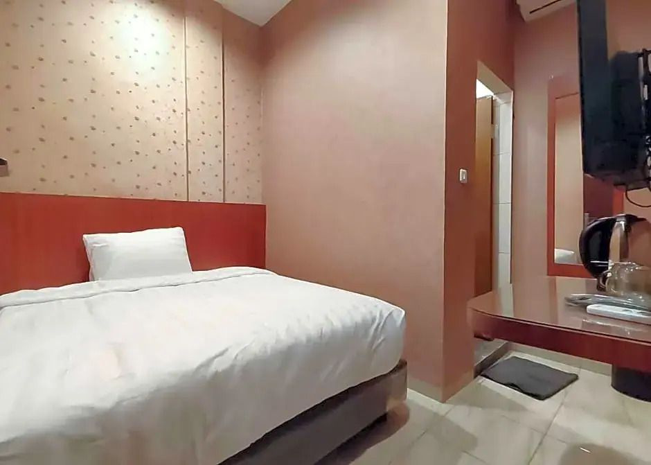 RedDoorz Plus @ Jalan Letda Sujono Medan 2