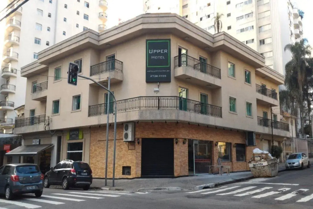Upper Hotel