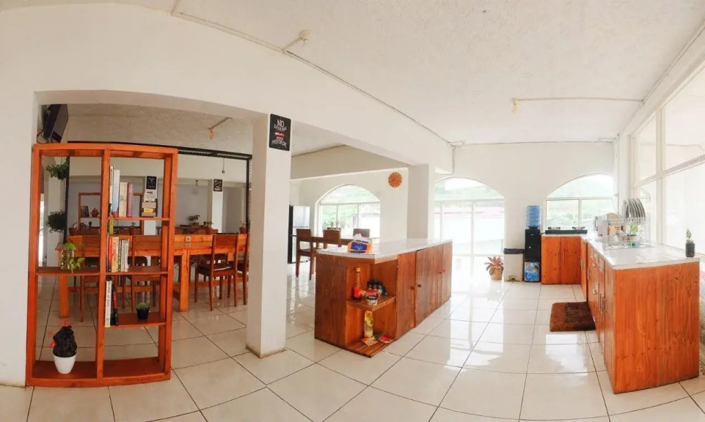 Tani Jiwo Hostel