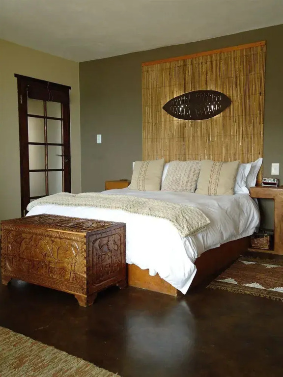 Umnenge Lodge & Charters