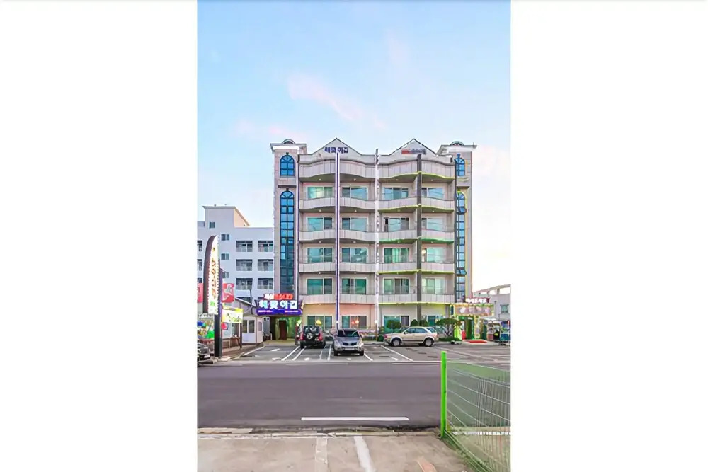 Yangyanghaemajigil Condominium